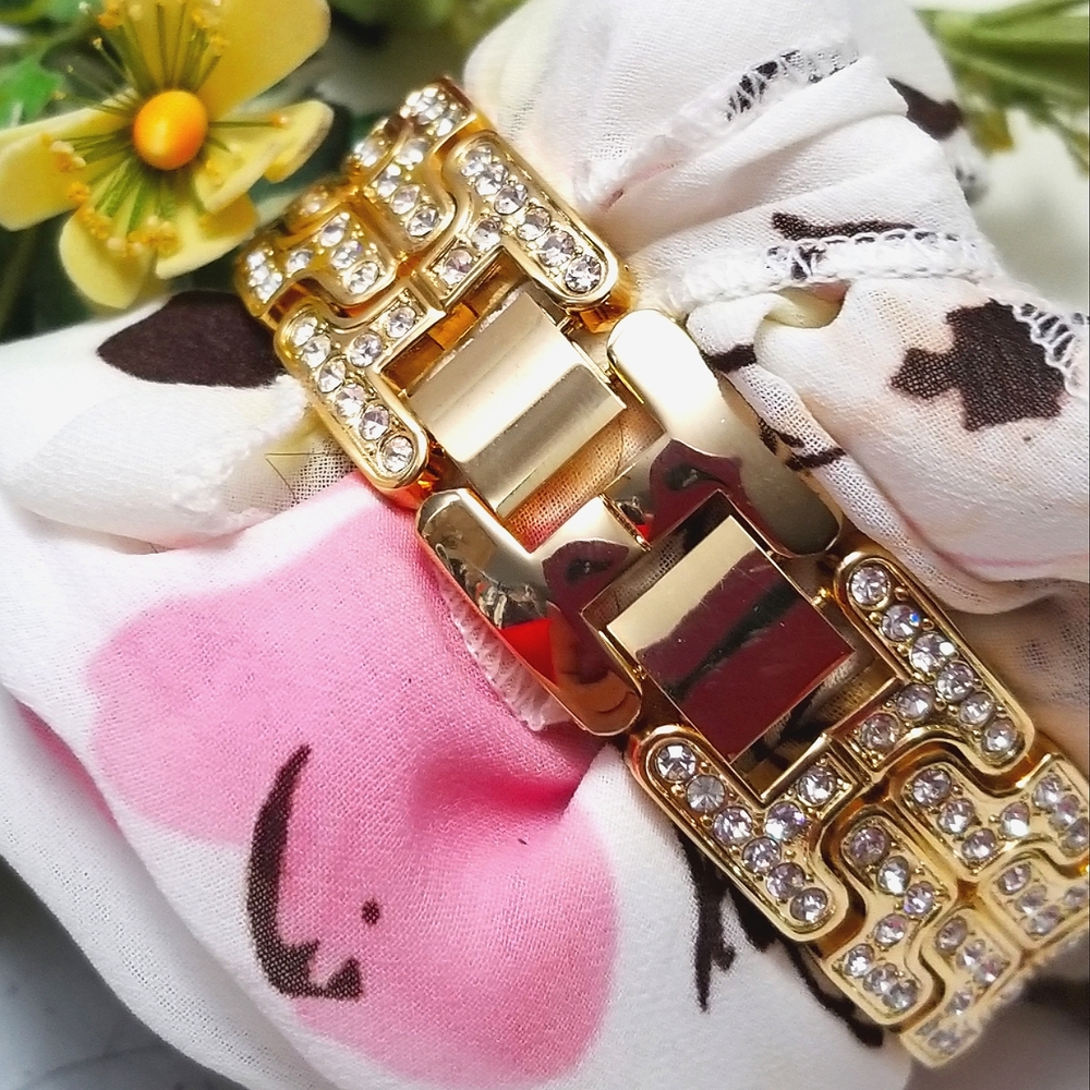 Womens Quartz Watch - Picture 5 of 10